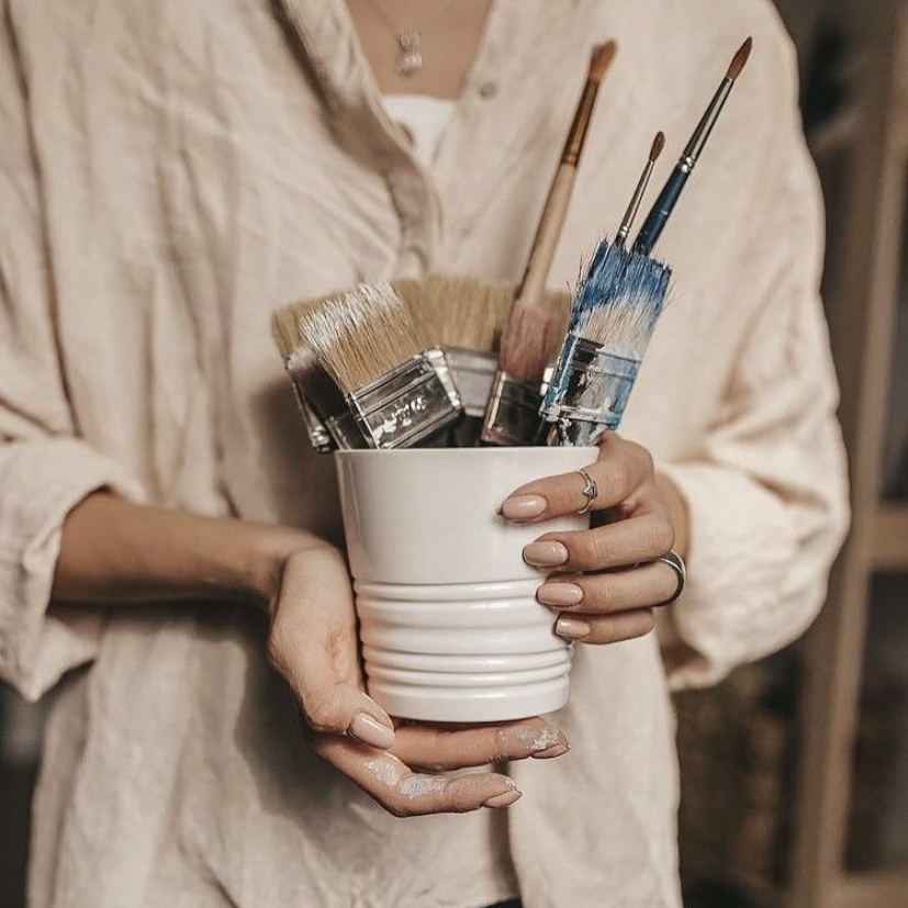 businessman-whiteboard